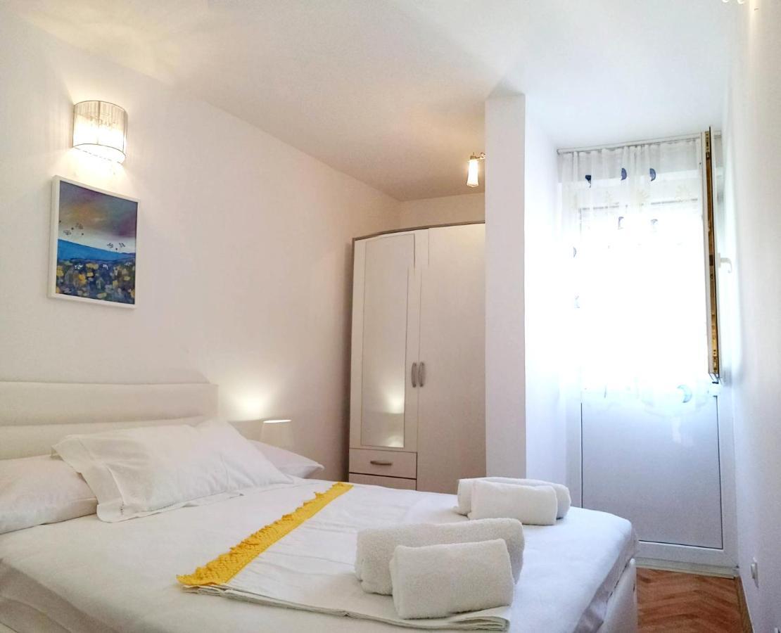 Newly Renovated Apartment "Marin" In The Center! Omiš Exteriér fotografie