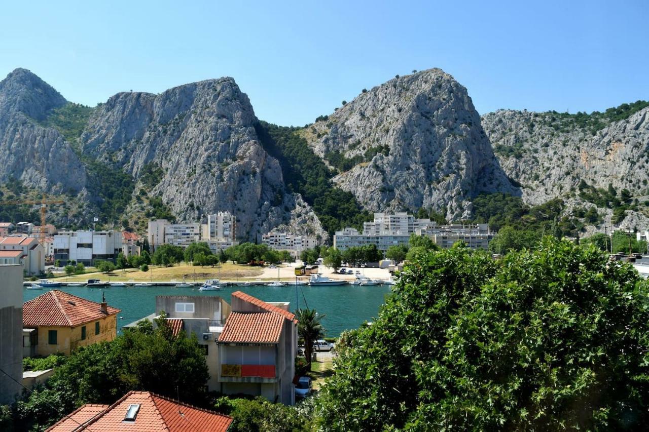 Newly Renovated Apartment "Marin" In The Center! Omiš Exteriér fotografie