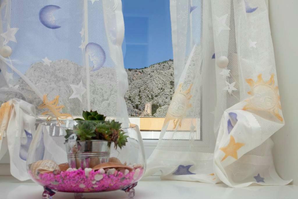 Newly Renovated Apartment "Marin" In The Center! Omiš Exteriér fotografie