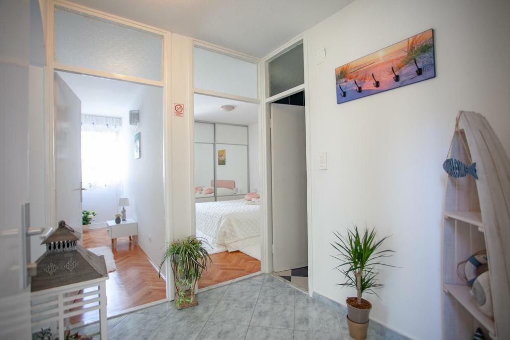 Newly Renovated Apartment "Marin" In The Center! Omiš Exteriér fotografie