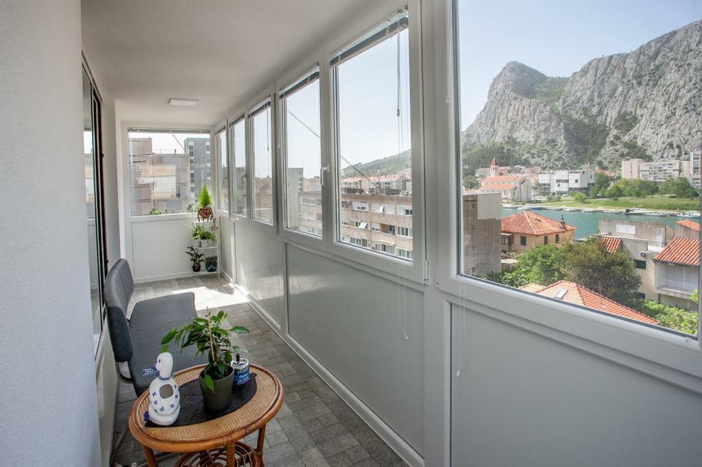 Newly Renovated Apartment "Marin" In The Center! Omiš Exteriér fotografie